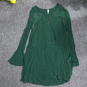 Green dress flow cuffs